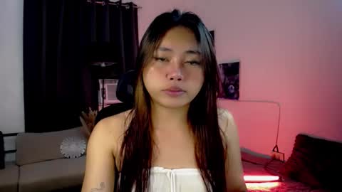 Luna online show from 04-19-26, 04:28
