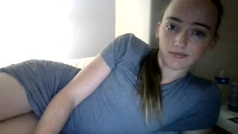Snapshot of lunapixie2020 chatting on 07-14-26, 02:05 lunapixie2020 online show from 07-14-26, 02:05