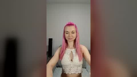 Lunaria online show from 07-16-26, 10:38