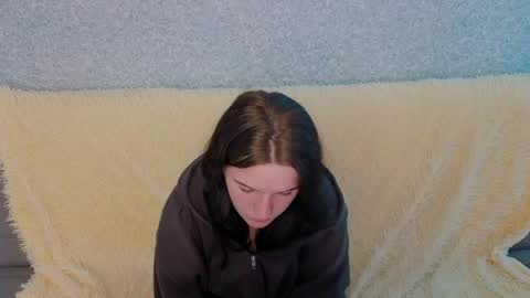 Snapshot of lunariaas chatting on 04-11-26, 07:45 Valeria online show from 04-11-26, 07:45