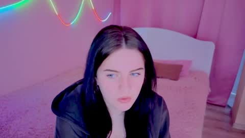 Snapshot of lunariaas chatting on 04-20-26, 03:42 Valeria online show from 04-20-26, 03:42