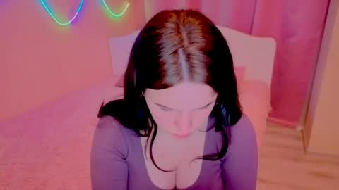 Snapshot of lunariaas chatting on 04-25-26, 10:29 Valeria online show from 04-25-26, 10:29