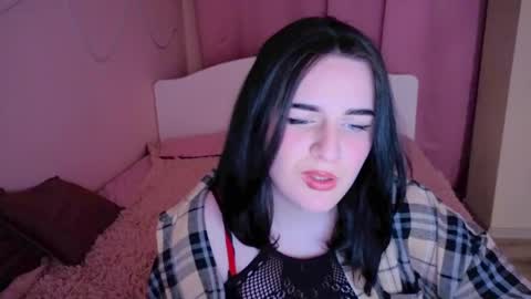 Snapshot of lunariaas chatting on 05-15-26, 08:49 Valeria online show from 05-15-26, 08:49
