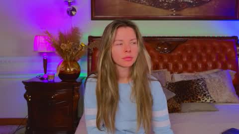 Snapshot of lunarishi chatting on 12-04-25, 08:23 Luna Rishi online show from 12-04-25, 08:23