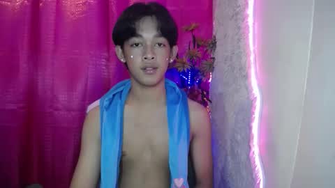 max online show from 04-18-26, 07:07