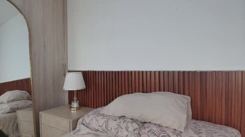 Luna Rousse online show from 04-01-26, 02:45