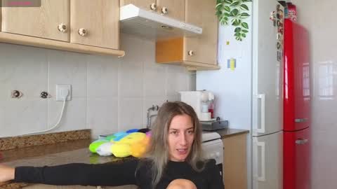  Luna online show from 02-01-25, 12:26