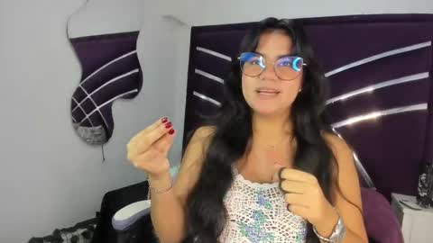 Snapshot of lunascarleht chatting on 02-25-26, 01:54 lunascarleht online show from 02-25-26, 01:54