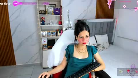 Snapshot of lunascoott chatting on 06-16-26, 12:57 ARI online show from 06-16-26, 12:57