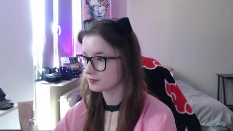 LunaXcherry online show from 06-07-26, 11:03