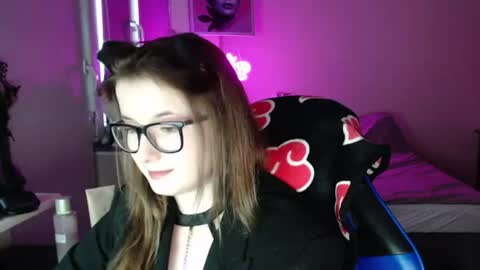 LunaXcherry online show from 06-09-26, 06:08