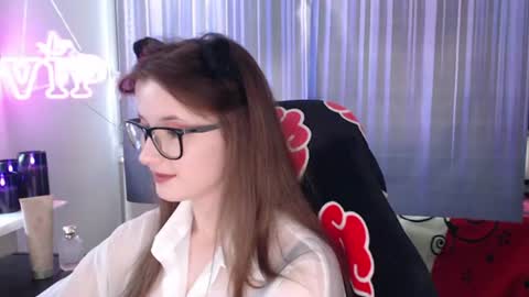 LunaXcherry online show from 06-25-26, 05:06