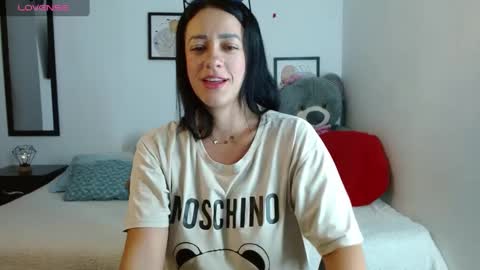 Snapshot of lunayois02 chatting on 10-08-25, 01:58 lunayois02 online show from 10-08-25, 01:58