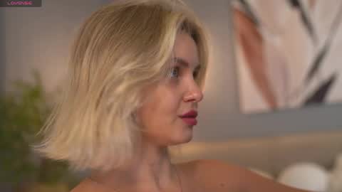 Evi online show from 05-26-26, 08:10