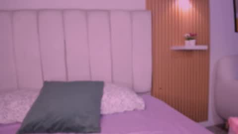 Lunita online show from 02-20-26, 05:24