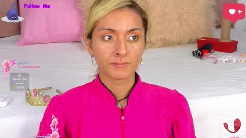 lunitadiva online show from 11-15-25, 01:51