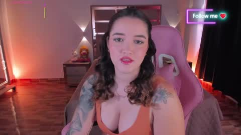 LUNA ROSE online show from 05-14-26, 02:46