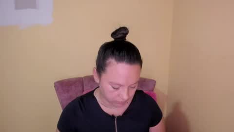 Snapshot of lunnadoll chatting on 07-17-26, 03:24 Katty what ever do you want on my pv is for extra tokens minimi 250 tks ty u for understand online show from 07-17-26, 03:24