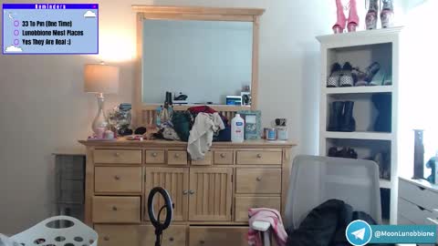Snapshot of lunobbione chatting on 03-17-26, 05:27 Lunobbione online show from 03-17-26, 05:27