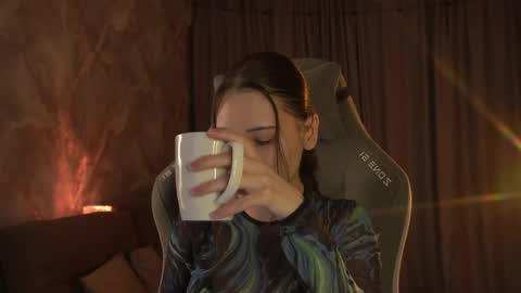 Amelia online show from 05-03-26, 11:00