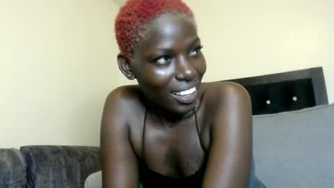 luo_queen online show from 06-12-26, 02:38