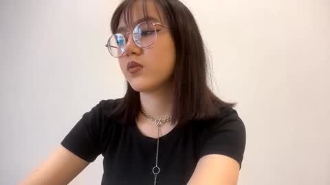 Snapshot of lupefaulker chatting on 02-28-26, 01:12 Roxie online show from 02-28-26, 01:12