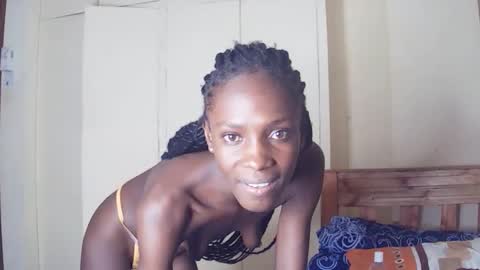 Snapshot of lupitalion chatting on 05-28-26, 07:33 Lion online show from 05-28-26, 07:33