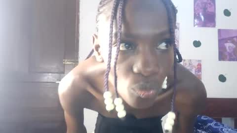 Snapshot of lupitalion chatting on 07-12-26, 06:37 Lion online show from 07-12-26, 06:37