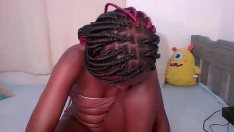 luscious online show from 12-19-25, 02:35