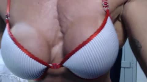 Snapshot of lusexyhot chatting on 07-13-26, 03:31 lusexyhot online show from 07-13-26, 03:31
