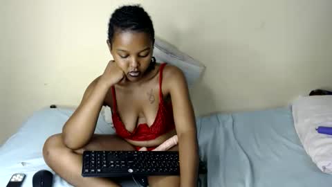 Snapshot of lush_goddess chatting on 05-11-26, 02:45 shan online show from 05-11-26, 02:45