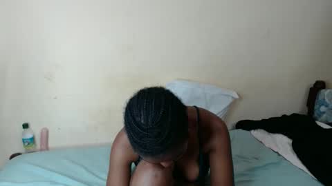 Snapshot of lush_goddess chatting on 05-24-26, 10:26 shan online show from 05-24-26, 10:26