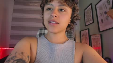 Snapshot of lusiana__ chatting on 05-14-26, 12:12 Luci online show from 05-14-26, 12:12