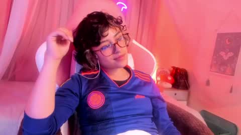 Snapshot of lusiana__ chatting on 06-18-26, 09:14 Luci online show from 06-18-26, 09:14