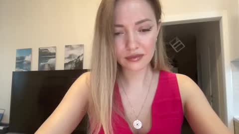 Snapshot of lusiluv chatting on 10-02-25, 02:24 lusiluv online show from 10-02-25, 02:24