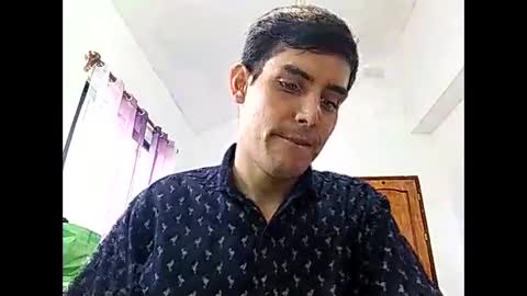 Snapshot of lusrodri chatting on 02-17-25, 06:37 Sebastian E. online show from 02-17-25, 06:37