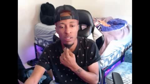 LUST online show from 09-19-25, 06:41