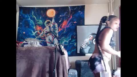 LUST online show from 10-23-25, 09:02