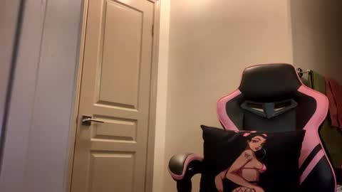 LOLA online show from 12-08-24, 04:57