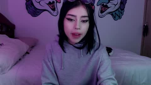 Valerie  April   online show from 12-03-24, 01:30