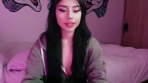 Valerie  April   online show from 12-05-24, 02:31