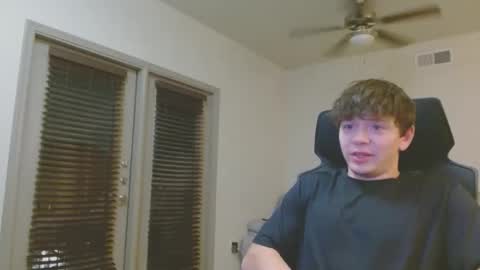 Snapshot of lustfullives chatting on 02-11-26, 02:05 LustfulLives online show from 02-11-26, 02:05