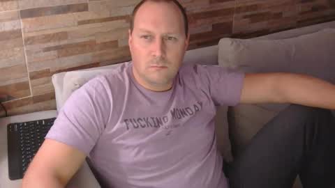 lustonfan online show from 04-28-26, 02:10
