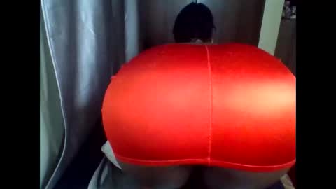 lustrous-choco online show from 05-20-26, 11:44