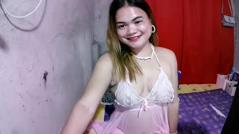 Flora Mae online show from 07-06-26, 03:58