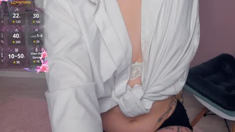 Snapshot of lusty_miss_di chatting on 01-11-25, 10:29 Isabel online show from 01-11-25, 10:29