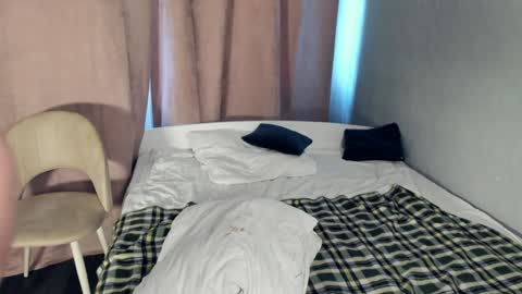 Snapshot of lusty_miss_di chatting on 02-08-25, 10:29 Isabel online show from 02-08-25, 10:29