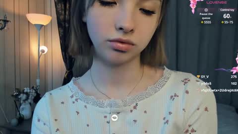 Snapshot of lusty_miss_di chatting on 02-24-25, 01:13 Isabel online show from 02-24-25, 01:13