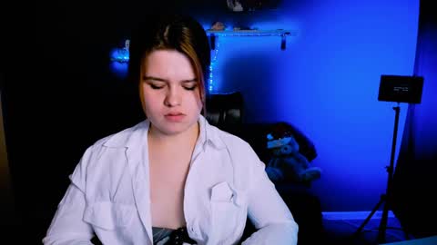 lusy_puff online show from 01-15-25, 05:37