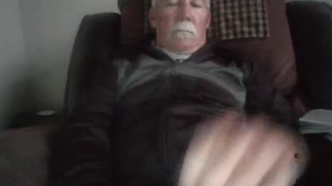Snapshot of luv269er chatting on 04-26-26, 04:04 luv269er online show from 04-26-26, 04:04